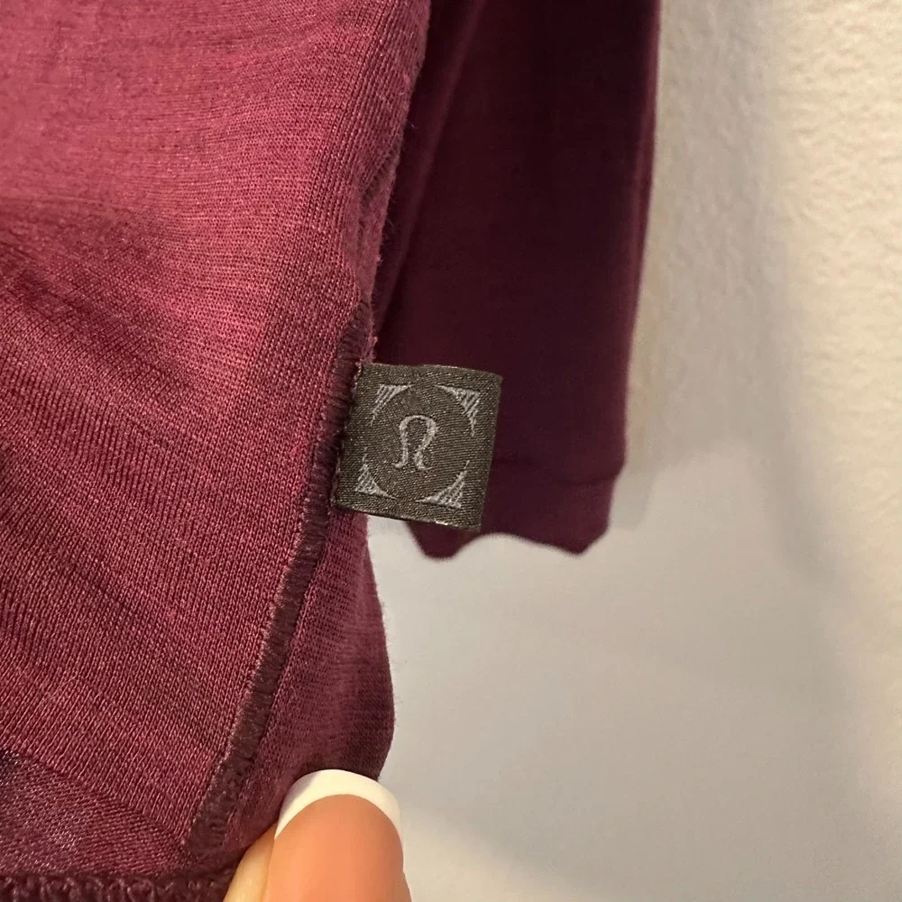 Lululemon Size-XL‎ Refract Long Sleeve Wool lab Black Cherry Deep Fuschia